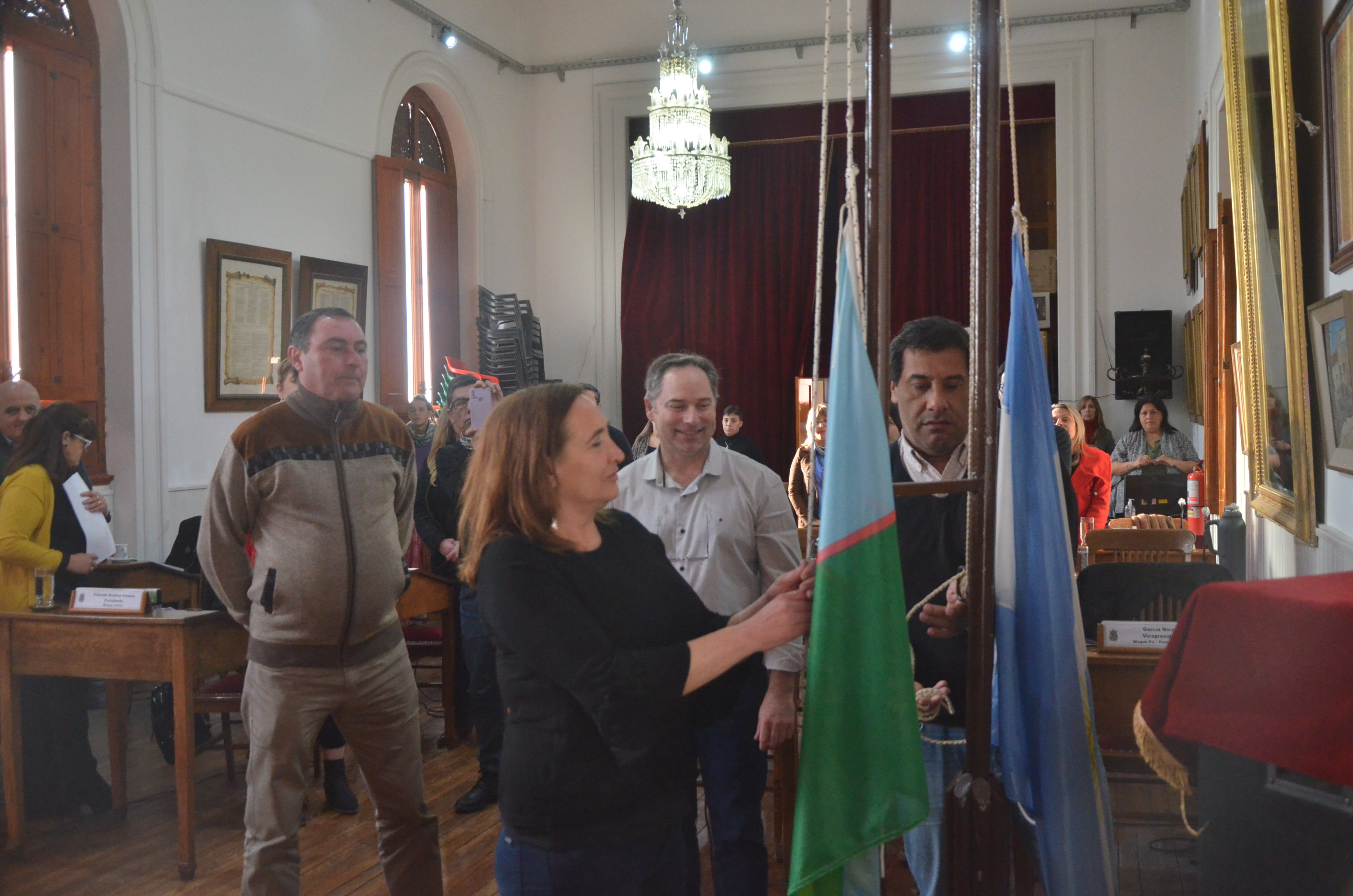 LA FERIA COMUNITARIA SEGUIRÁ EN PLAZA VILLARINO