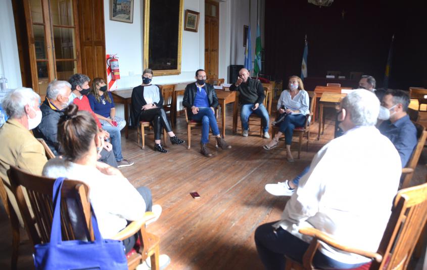 VOLCADOCERO AL RIO NEGRO