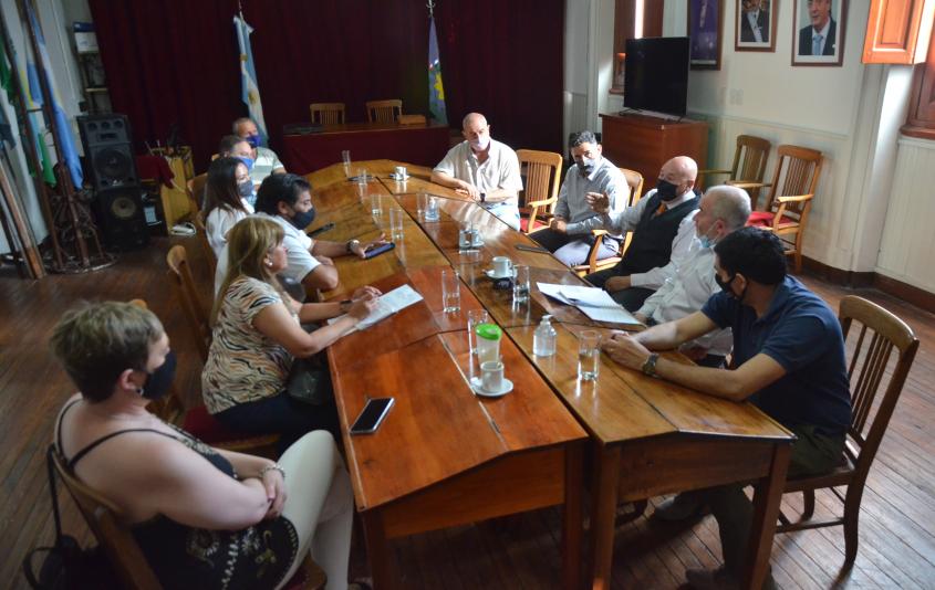 SE REUNIO LA COMISION DE ASUNTOS LEGALES 