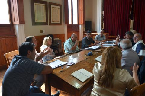 TODOS LOS CONCEJALES POR EL TRANSPORTE URBANO DE PASAJEROS 