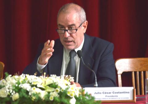 JULIO COSTANTINO PRESIDENTE HCD