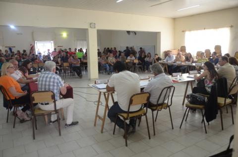 EL HCD SESIONO EN STROEDER 