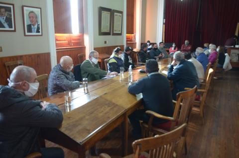 LOS GREMIOS DE LA CONSTRUCCION EN EL HCD