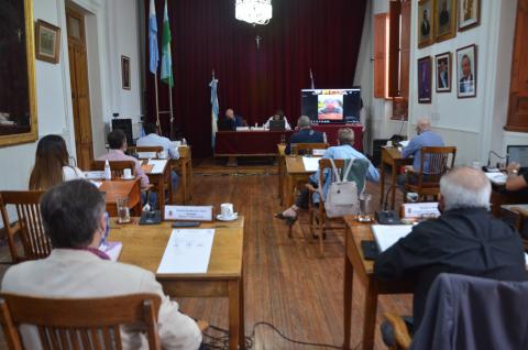 A CUARTO INTERMEDIO HASTA EL VIERNES